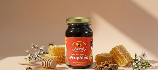 El propóleo: uno de los medicamentos naturales más importantes